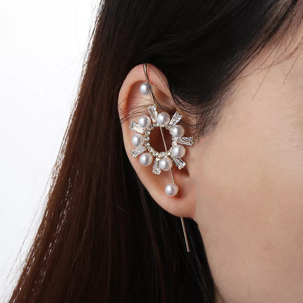 Pearl Ear Hook